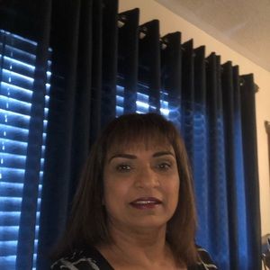 Meet your Posher, Sharon